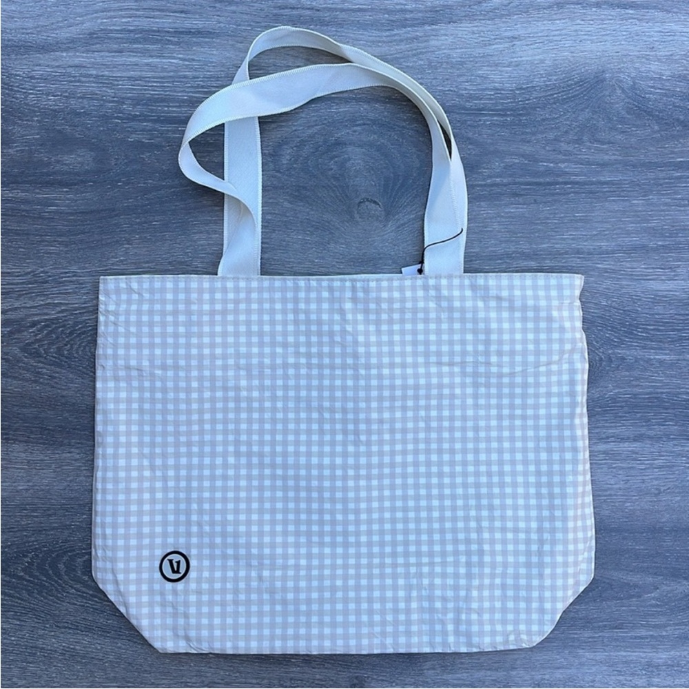 Vuori X Aloha Beach Day Waterproof Bag, New With $72 Tags. Limited Edition